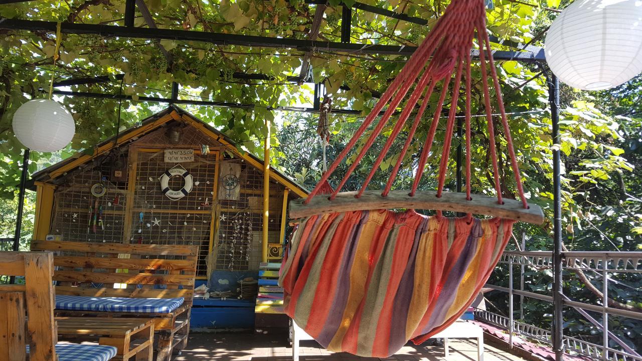 Green House In Батуми Экстерьер фото